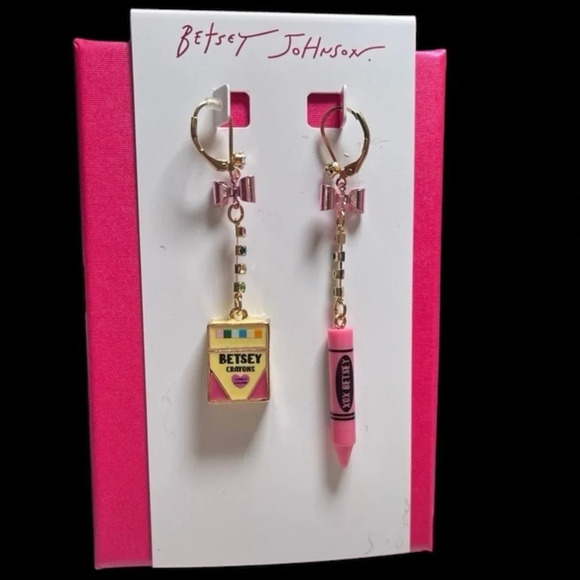 BETSEY JOHNSON Mismatched Crayon Box & Single Crayon Dangle Earrings NEW NWT - Picture 4 of 5